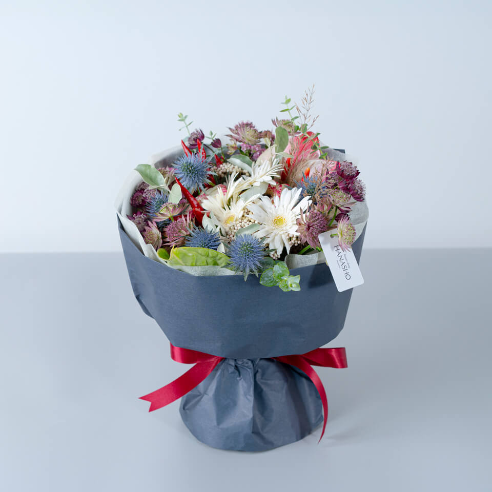 季節のお任せ くすみ系 スタンディングブーケ｜広島花屋オンライン